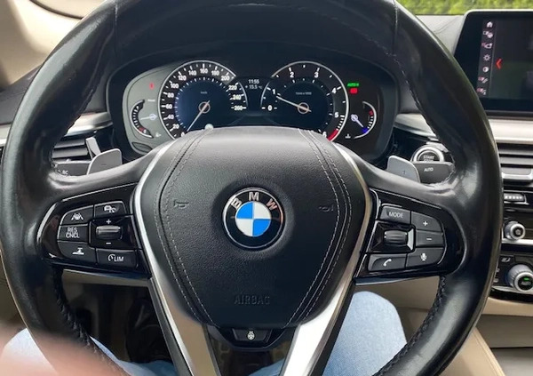 BMW Seria 5 cena 139900 przebieg: 129000, rok produkcji 2018 z Płock małe 232